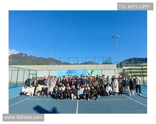 广州网球队的团队协作揭秘：网球巨献背后的默契与拼搏精神