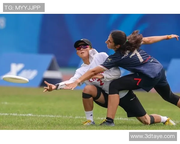 滑板精英赛点评：成都飞盘队的意识表现